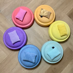 Sensorische Speelzakjes regenboog pastel met Stapelstein