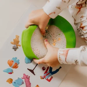 Kind met Jellystone Designs - Peekeboo Zakje Boerderij