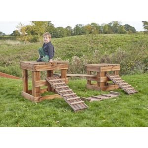 Kind op Cosy Direct Houten Speel- en Klimkubussen – 2-delige set